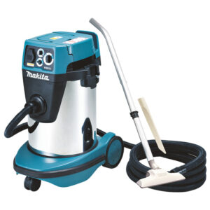 MAKITA VACUUM CLEANER (WET AND DRY)